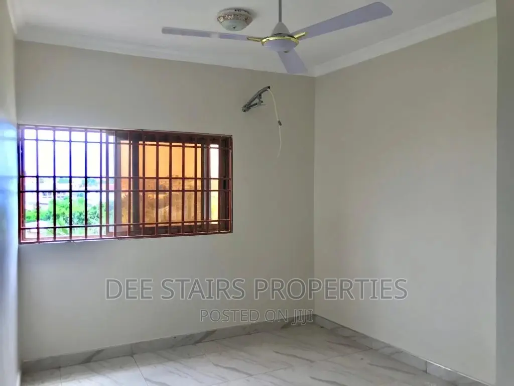 4bdrm House in Tse Addo Round About, Labadi for sale