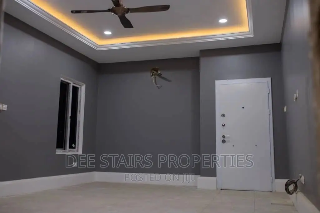 4bdrm House in East Airport for sale