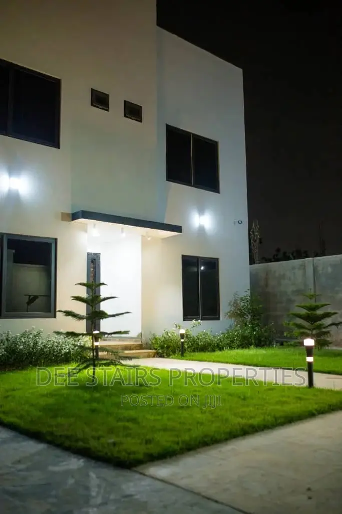 4bdrm House in East Airport for sale