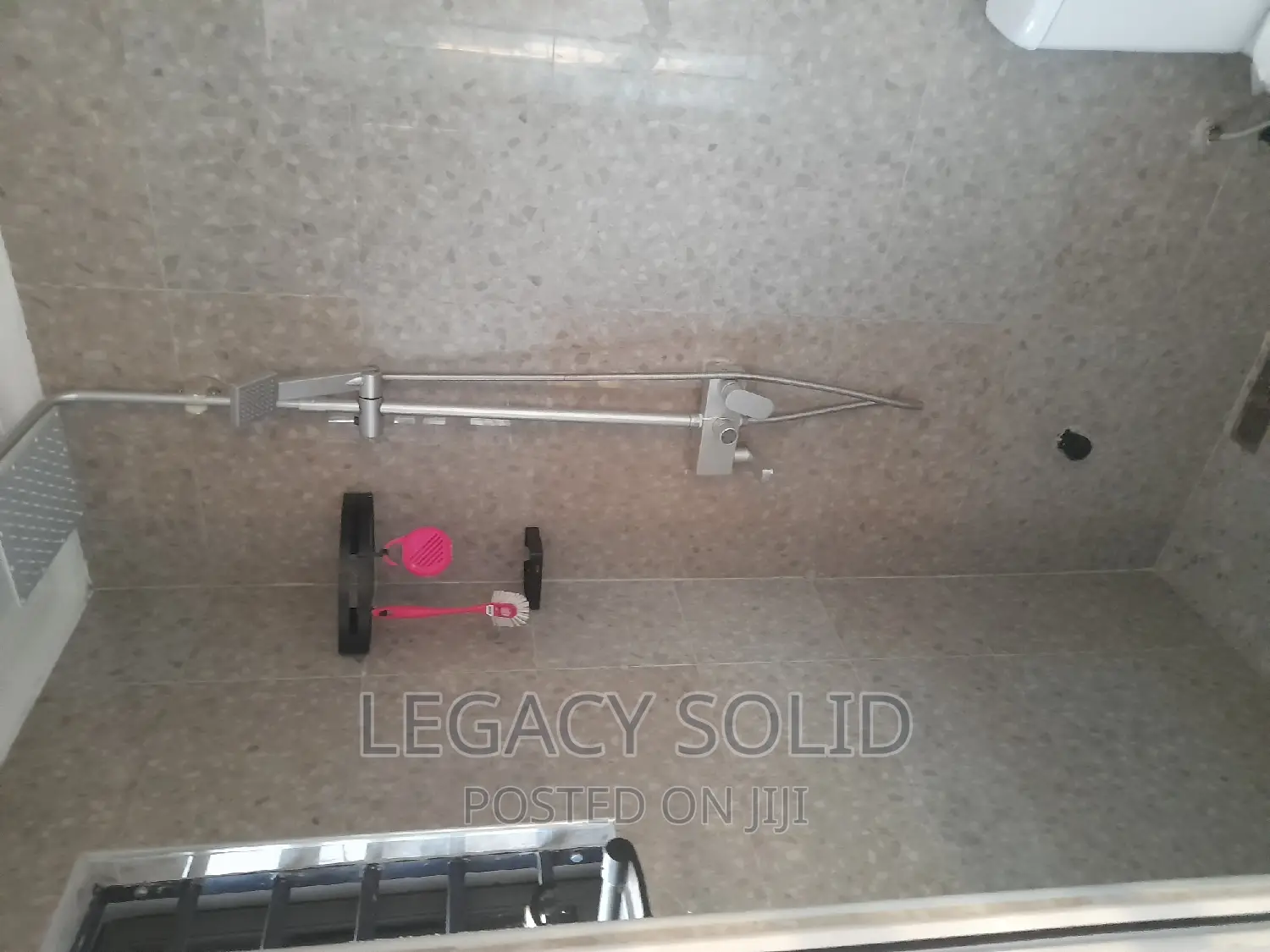 1bdrm Apartment in Legacy Solid Real, Teshie for rent