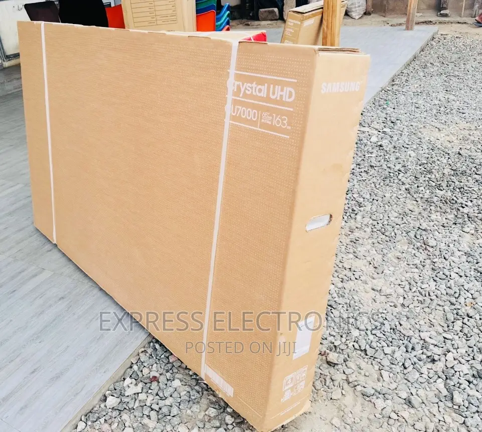 Stunning  Smart Glossy Slim 65”Cu7100 Samsung Tv 