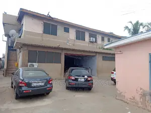6bdrm House in Accra Metropolitan for sale