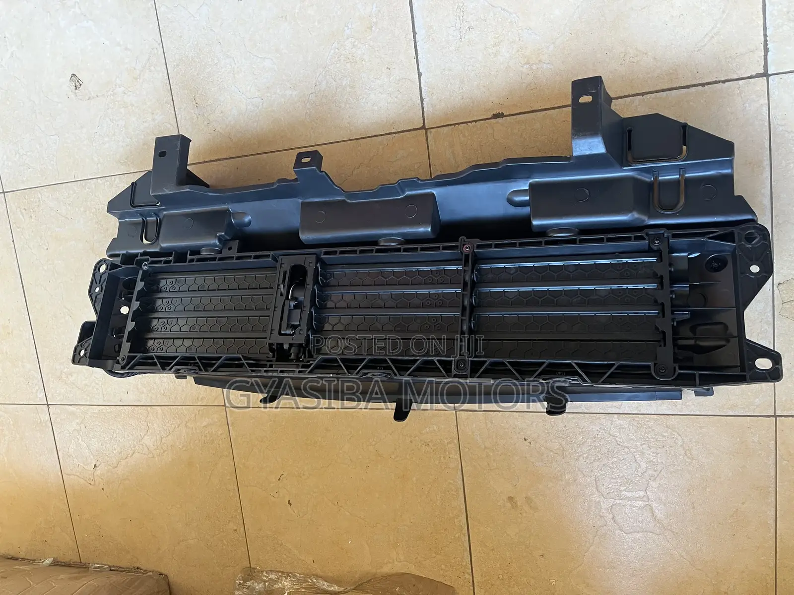 CRV 2017-2022 Shutter Grille With Motor