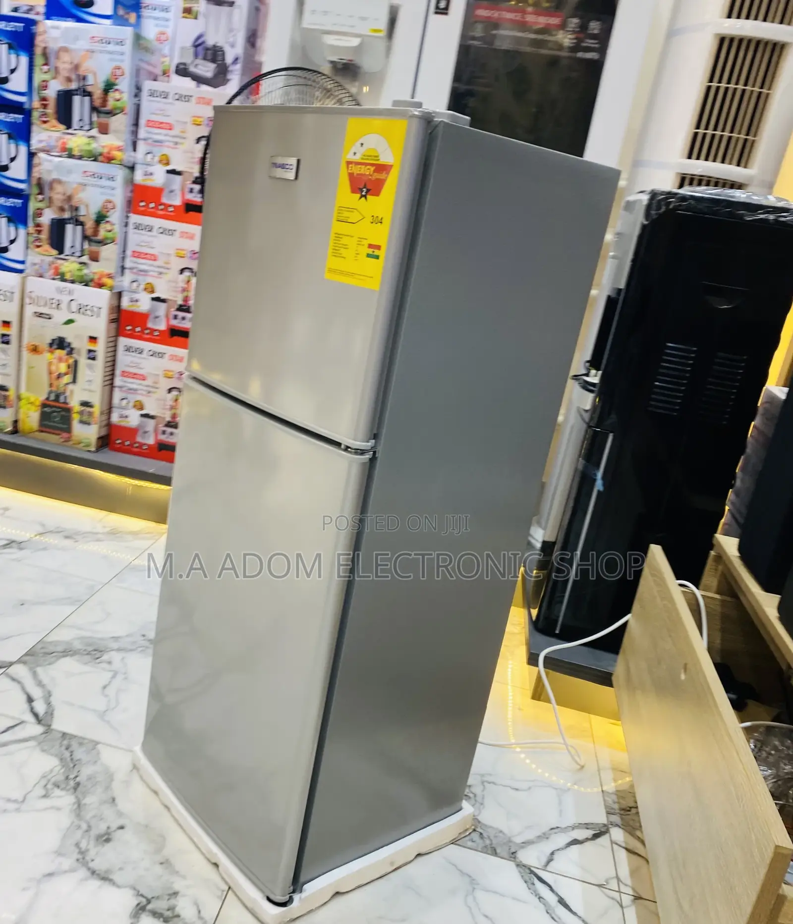 Super Cooling Nasco Nasf2-13 Double Door Refrigerator.