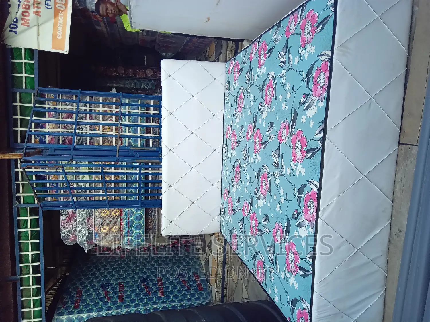 Very Nice Inbuilt Foam Bed Queen Size