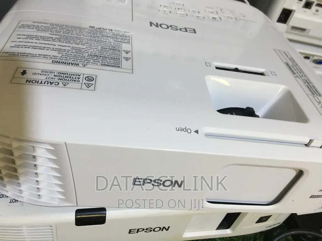 Epson Eb - 2247u Fullhd 1080p Pro Projector