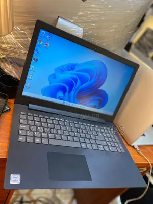 New Laptop Lenovo Ideapad 3 4GB Intel Core I3 HDD+SSD 1T