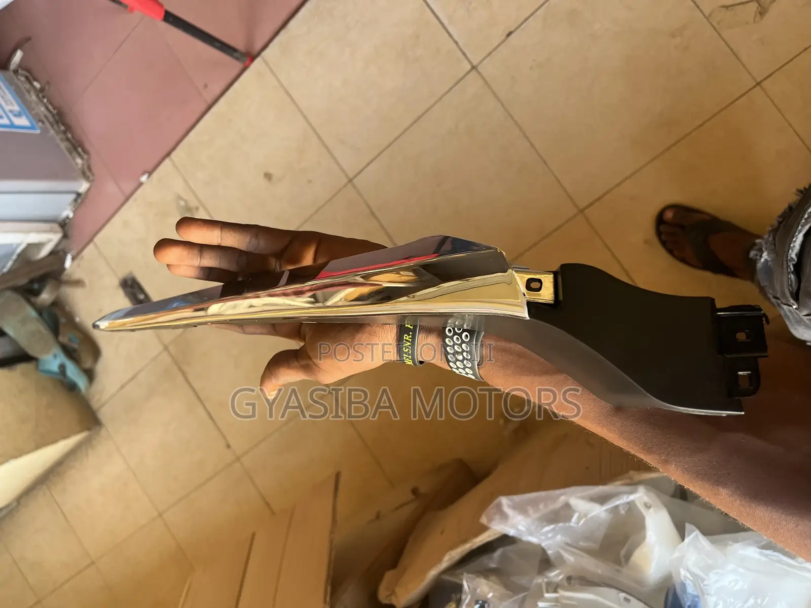 Accord 2018-2022 Top Grille Ends Brown