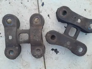 Ford F150 Rear Set of 2 Leaf Springs U-Bolts With Plates 5L3