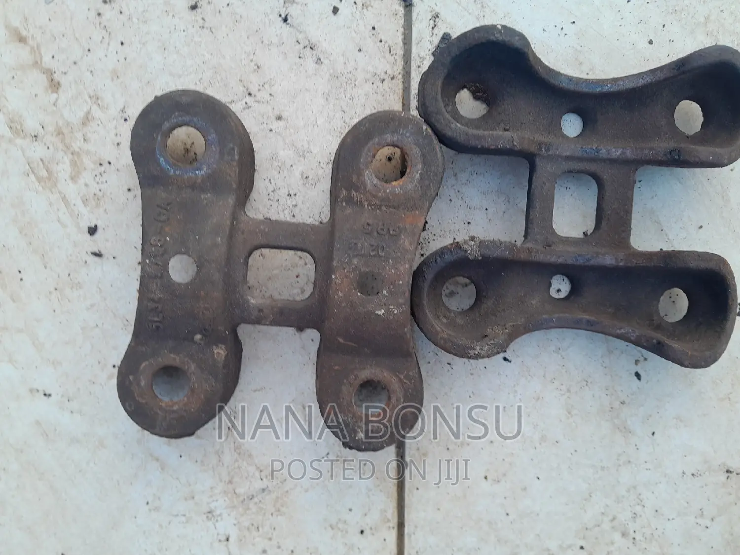 Ford F150 Rear Set of 2 Leaf Springs U-Bolts With Plates 5L3