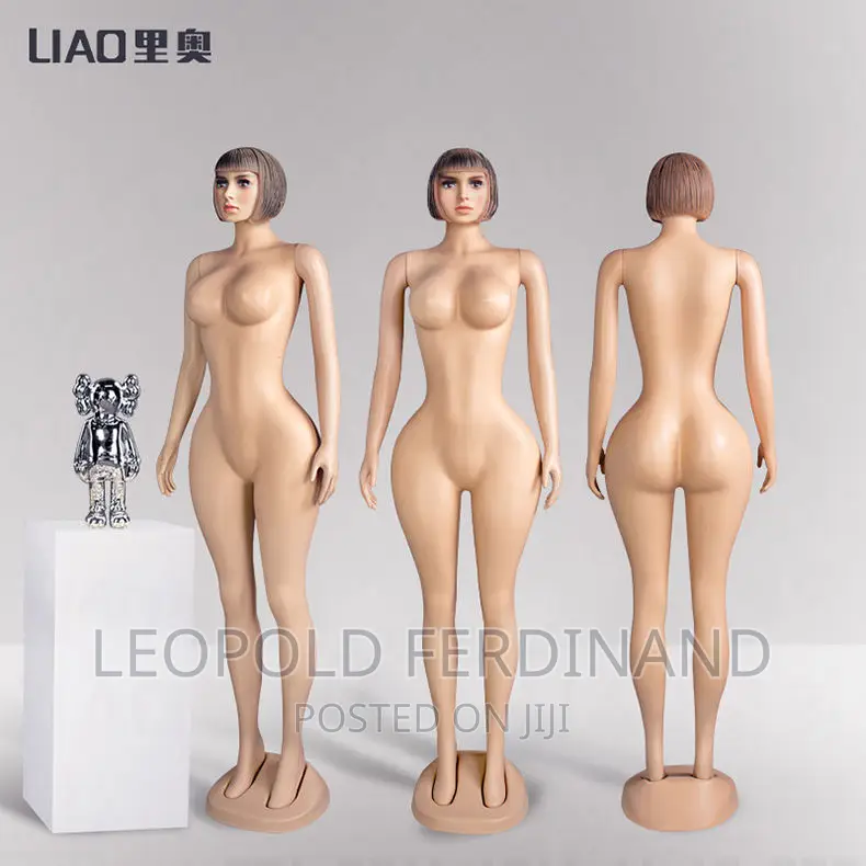 Curvy Full-Body Female Mannequin
