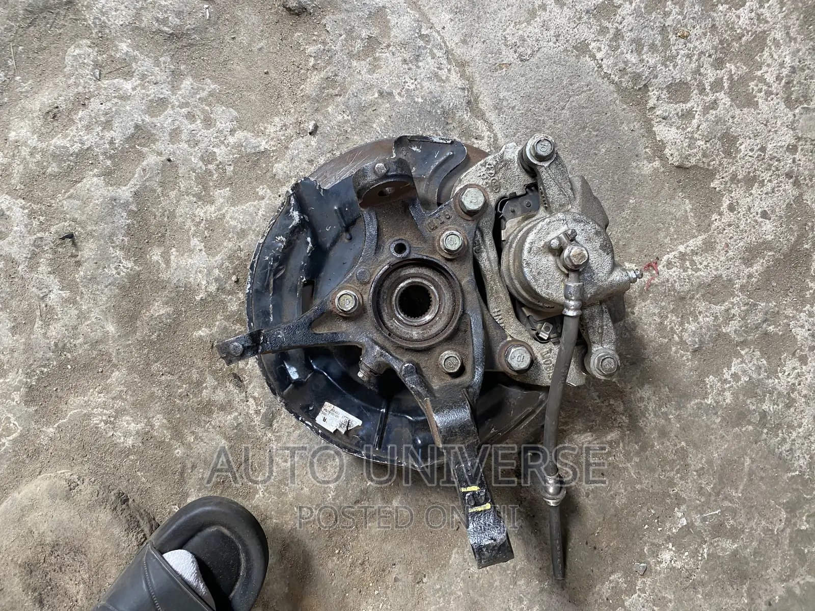 Hyundai Elantra 2017 to 2018 Front Hub Available