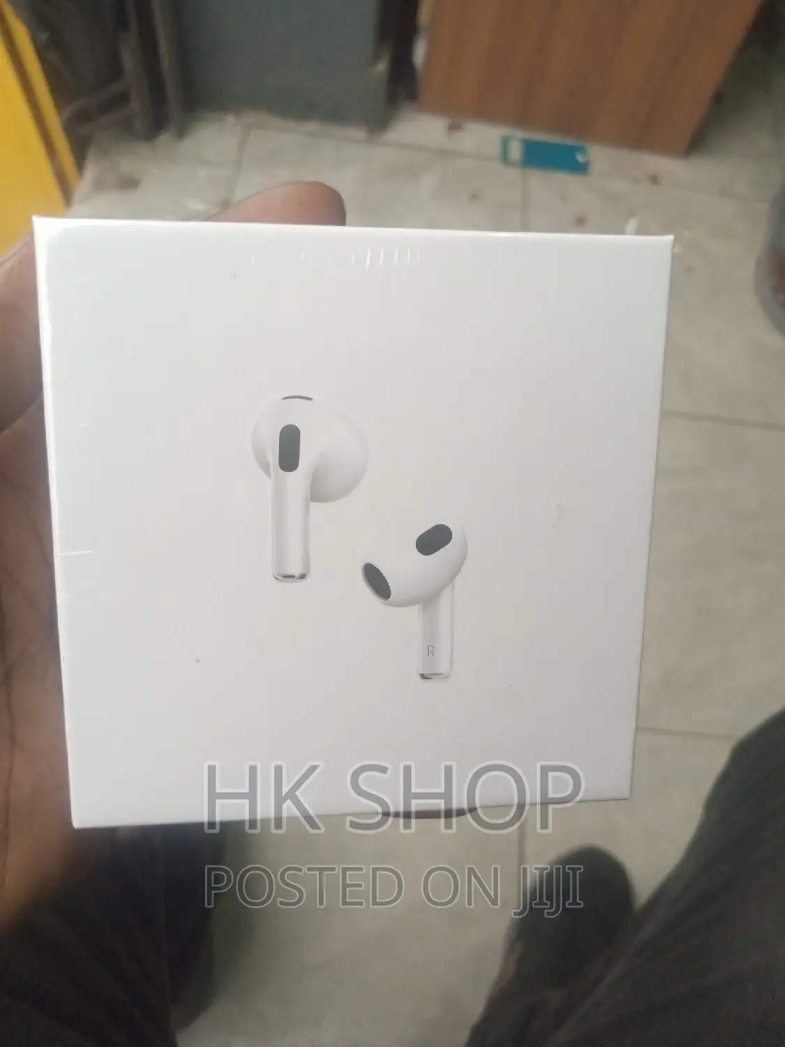 Brand New Apple Airpods Pro 3 (Latest Version)