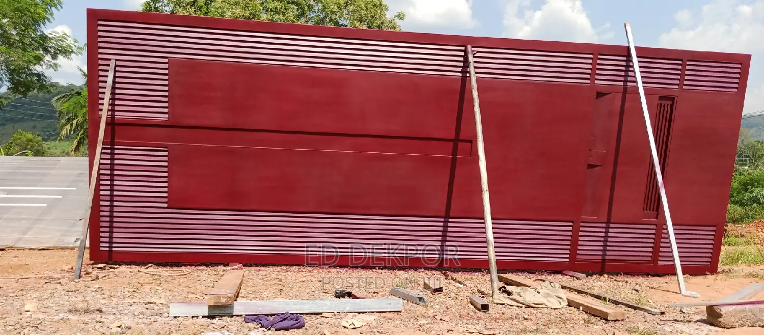 Wen Metal Gate