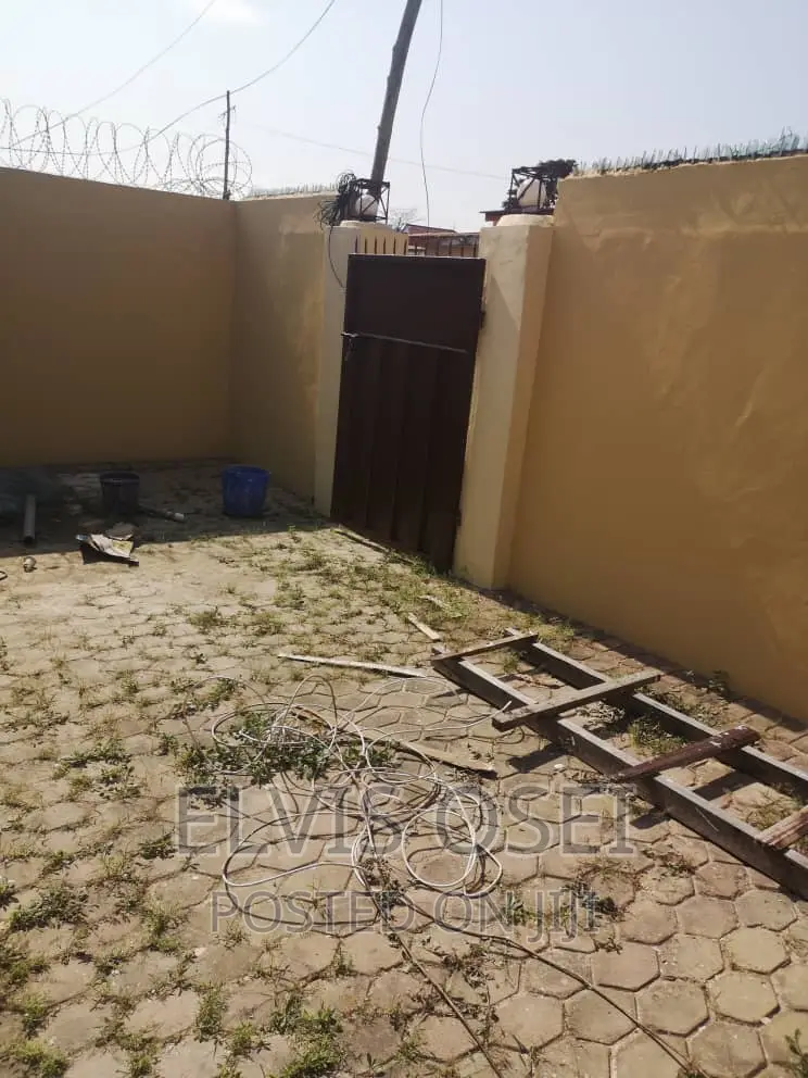 3bdrm House in Metchandi Estate, Gbawe for sale