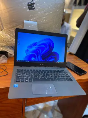New Laptop Acer AS5755 2GB Intel SSHD+SSD 72GB