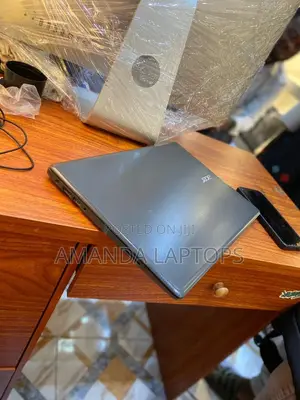 New Laptop Acer AS5755 2GB Intel SSHD+SSD 72GB