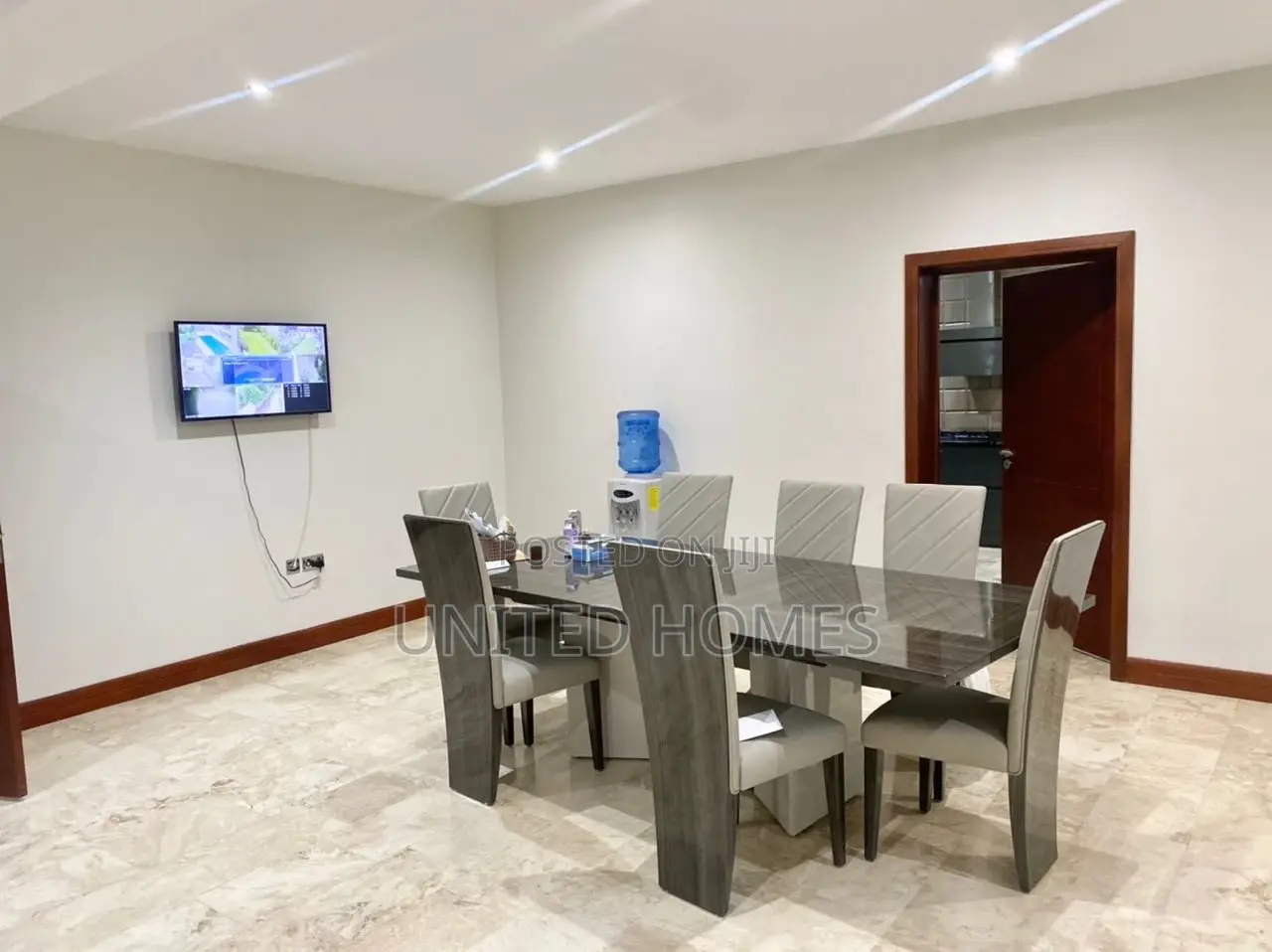Furnished 7bdrm House in Cantonments for rent