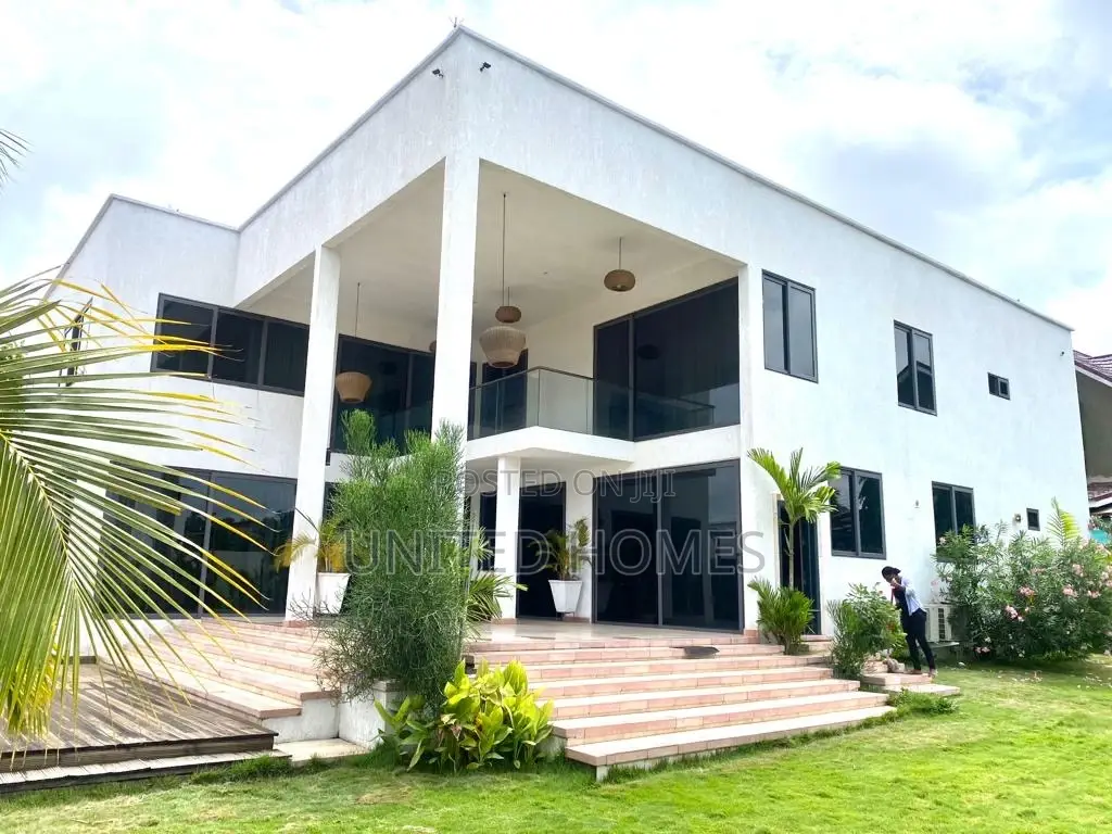 Furnished 7bdrm House in Cantonments for rent