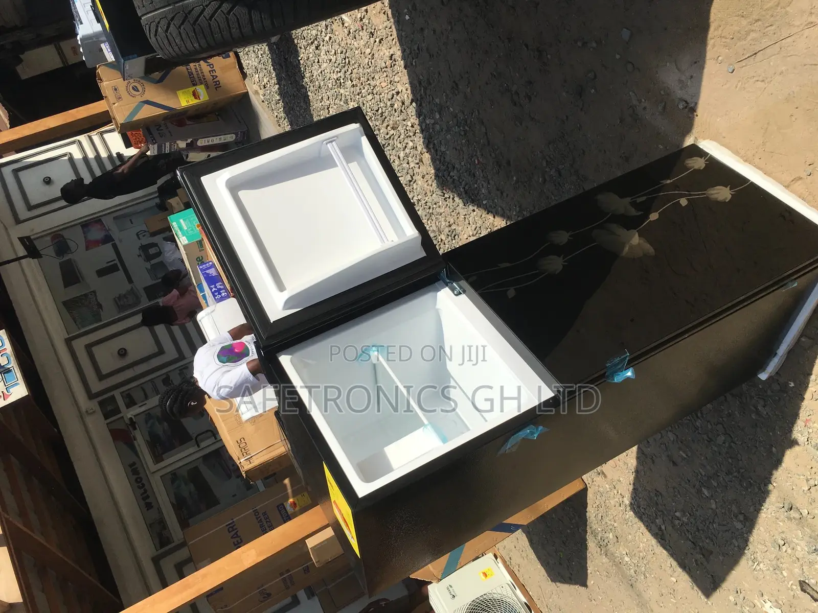 Electric Black Doubledoor Topfreezer Pearl PF-20T Fridge