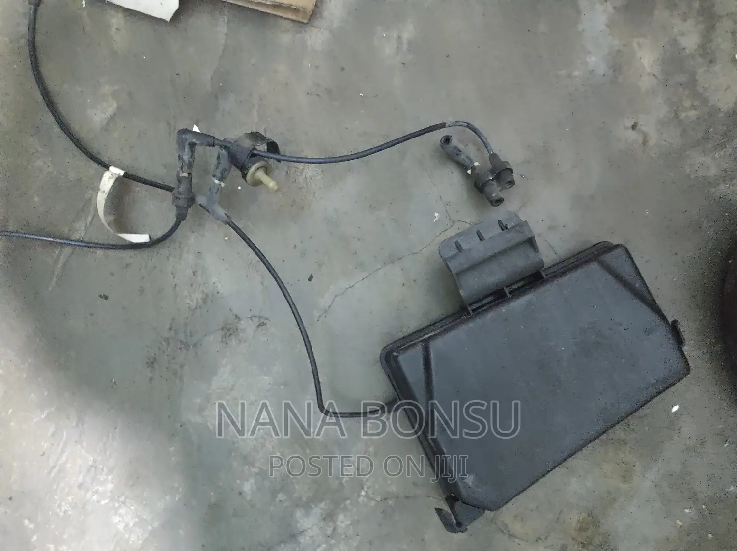 Ford F150 F75h-19a566-Aa Vacuum Canister Tank Battery