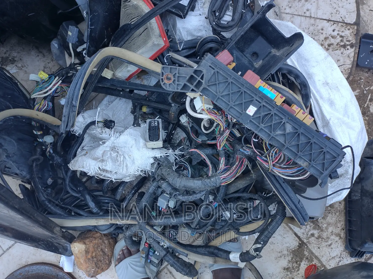 Toyota Highlander Radio Fuse and Wires