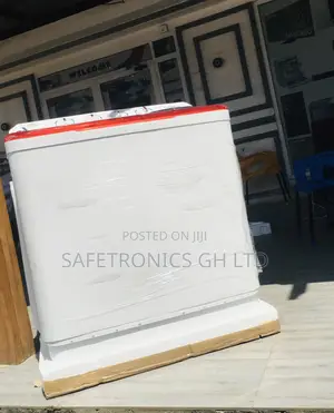 Semiautomatic White/Red Topload Washingmachine Nasco 11kg