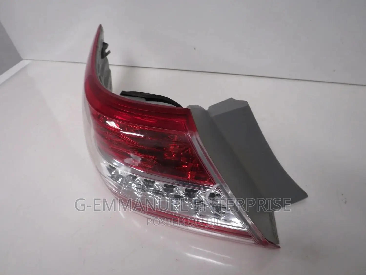 Honda Civic 2016 Tail Light. Original Parts Only.