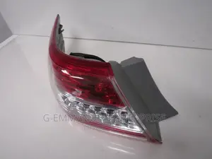 Honda Civic 2016 Tail Light. Original Parts Only.