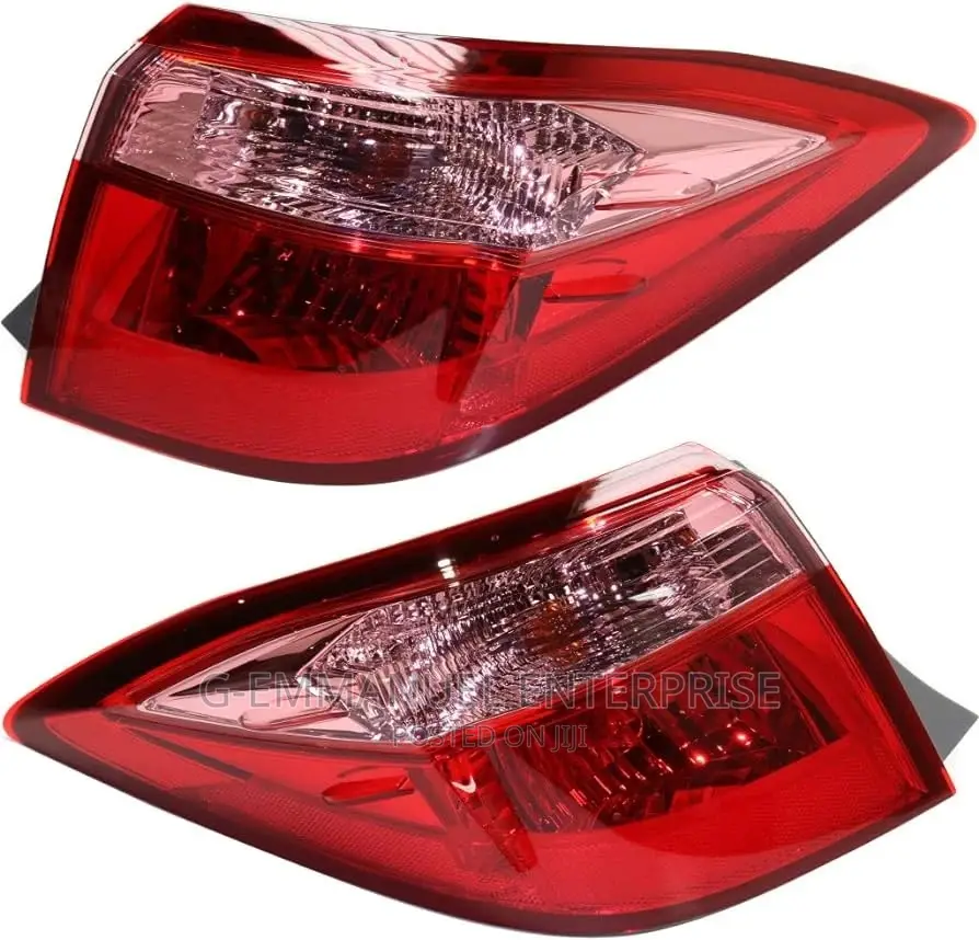 Hyundai Sonata 2014 Tail Light. Original Parts Only.