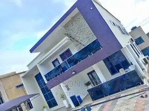 7bdrm Duplex in Accra Metropolitan for sale