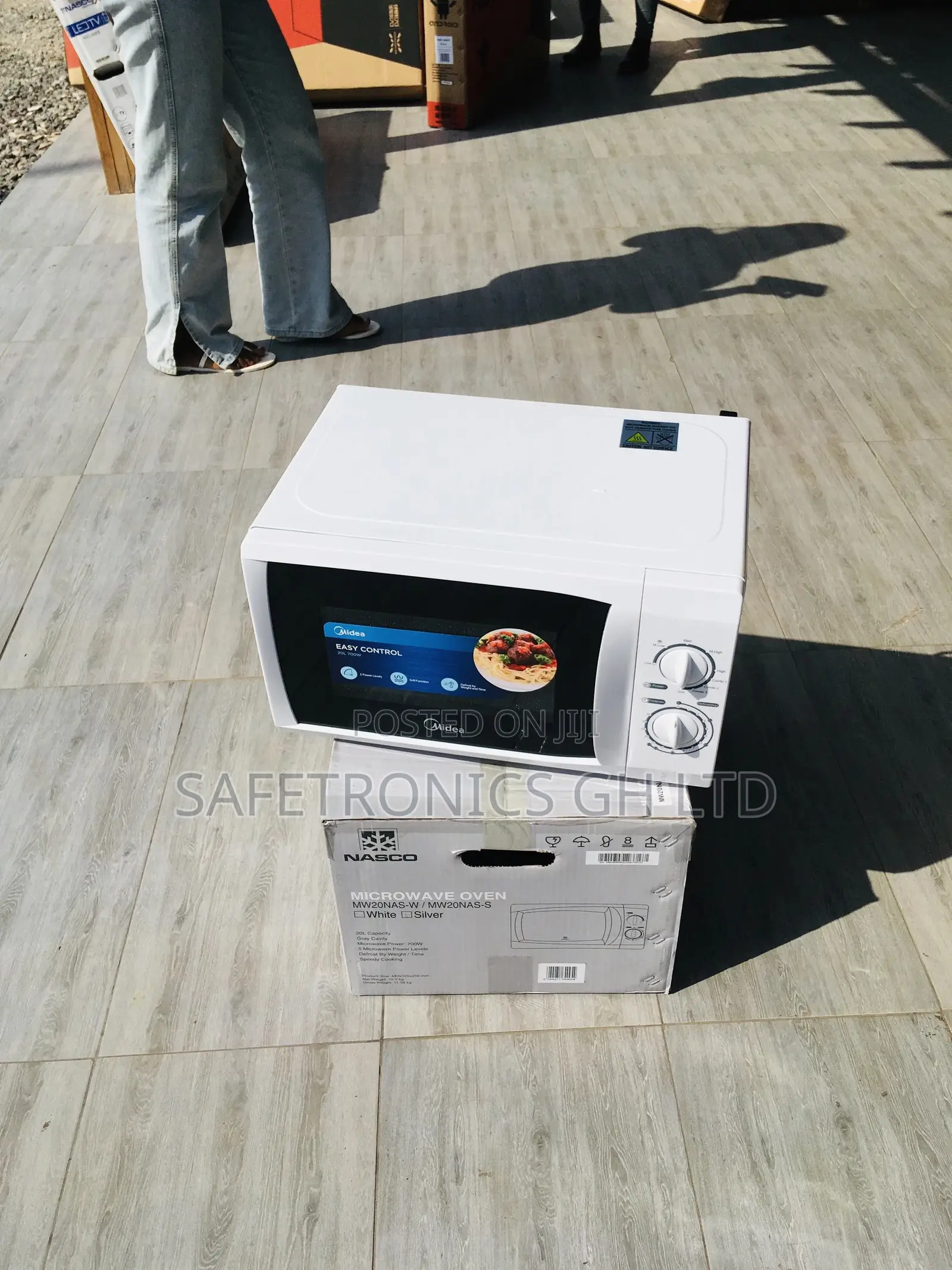 Microwave Electric Grill 20 Liters Midea MG720 Countertop