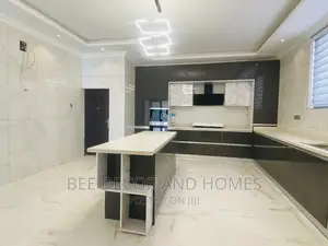 Furnished 6bdrm House in Bee Decor & Home’S, East Legon for sale