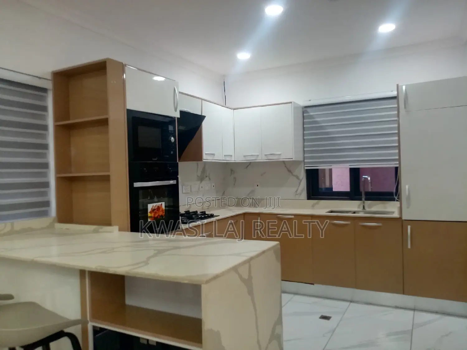 Furnished 4bdrm Townhouse/Terrace in Kokrobite Weija for sale