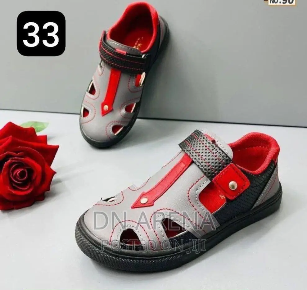 Quality Unisex Sneakers/Sandals