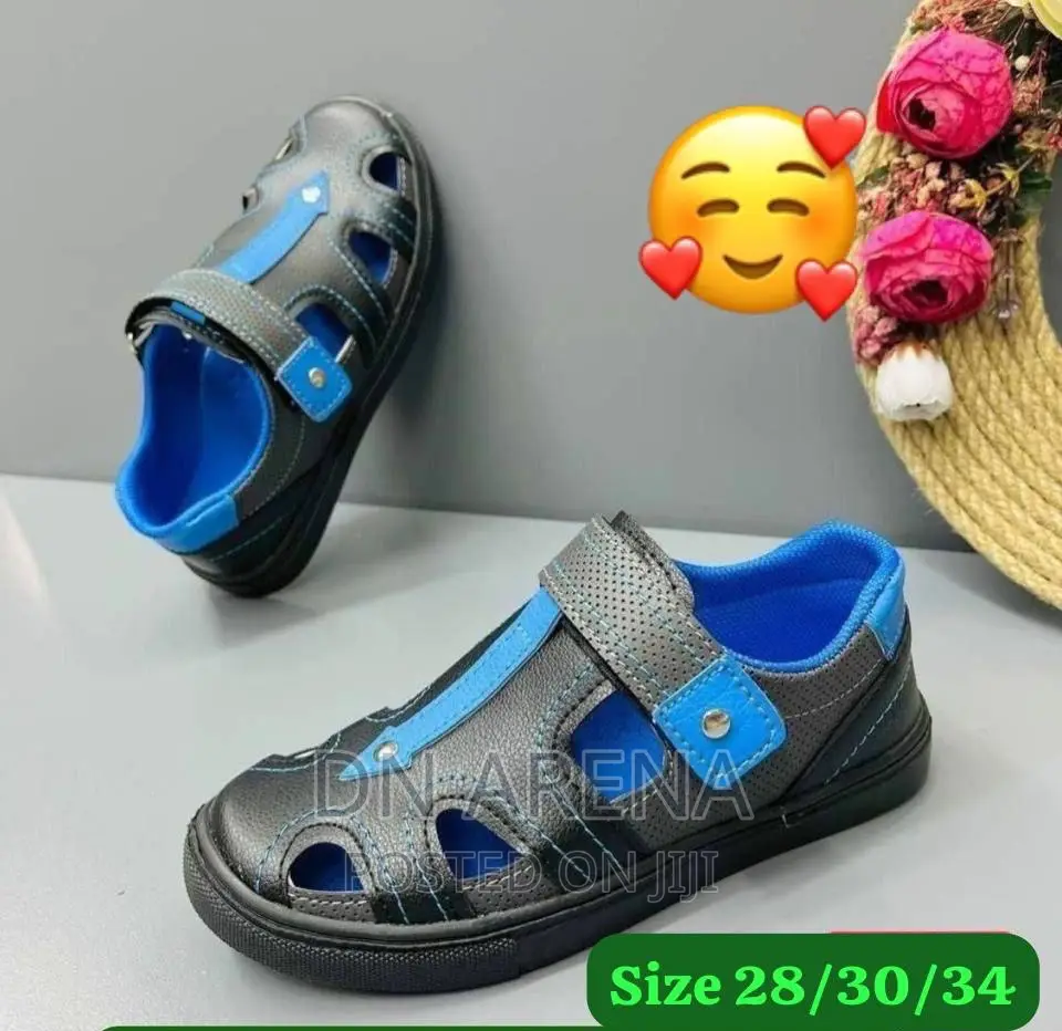 Quality Unisex Sneakers/Sandals