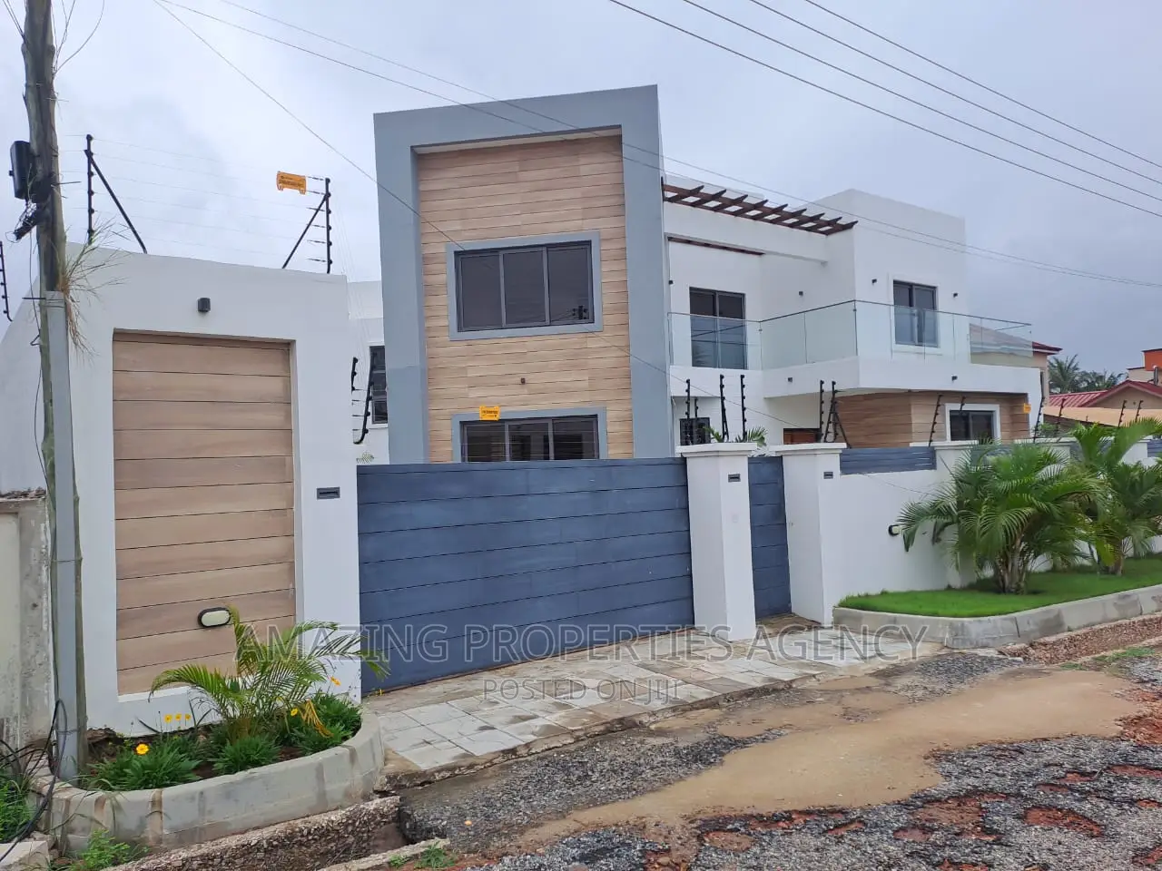 Furnished 3bdrm House in Aburi for sale