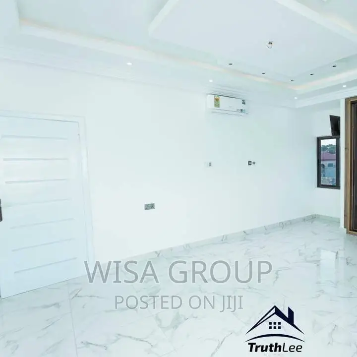 4bdrm Duplex in Wisa Groups, Accra Metropolitan for sale