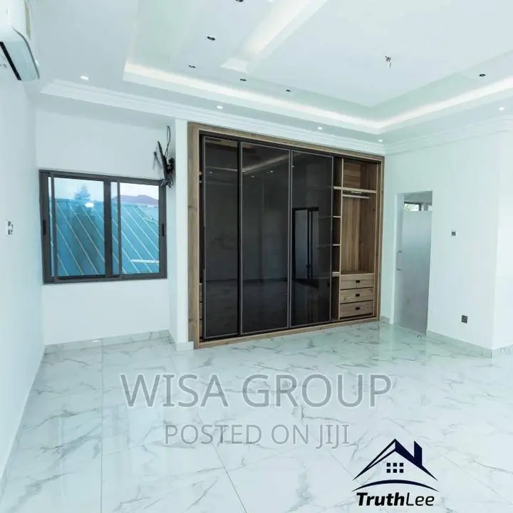 4bdrm Duplex in Wisa Groups, Accra Metropolitan for sale