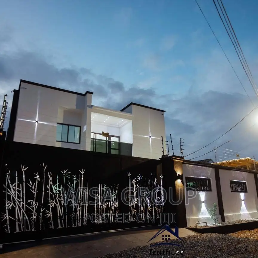 4bdrm Duplex in Wisa Groups, Accra Metropolitan for sale