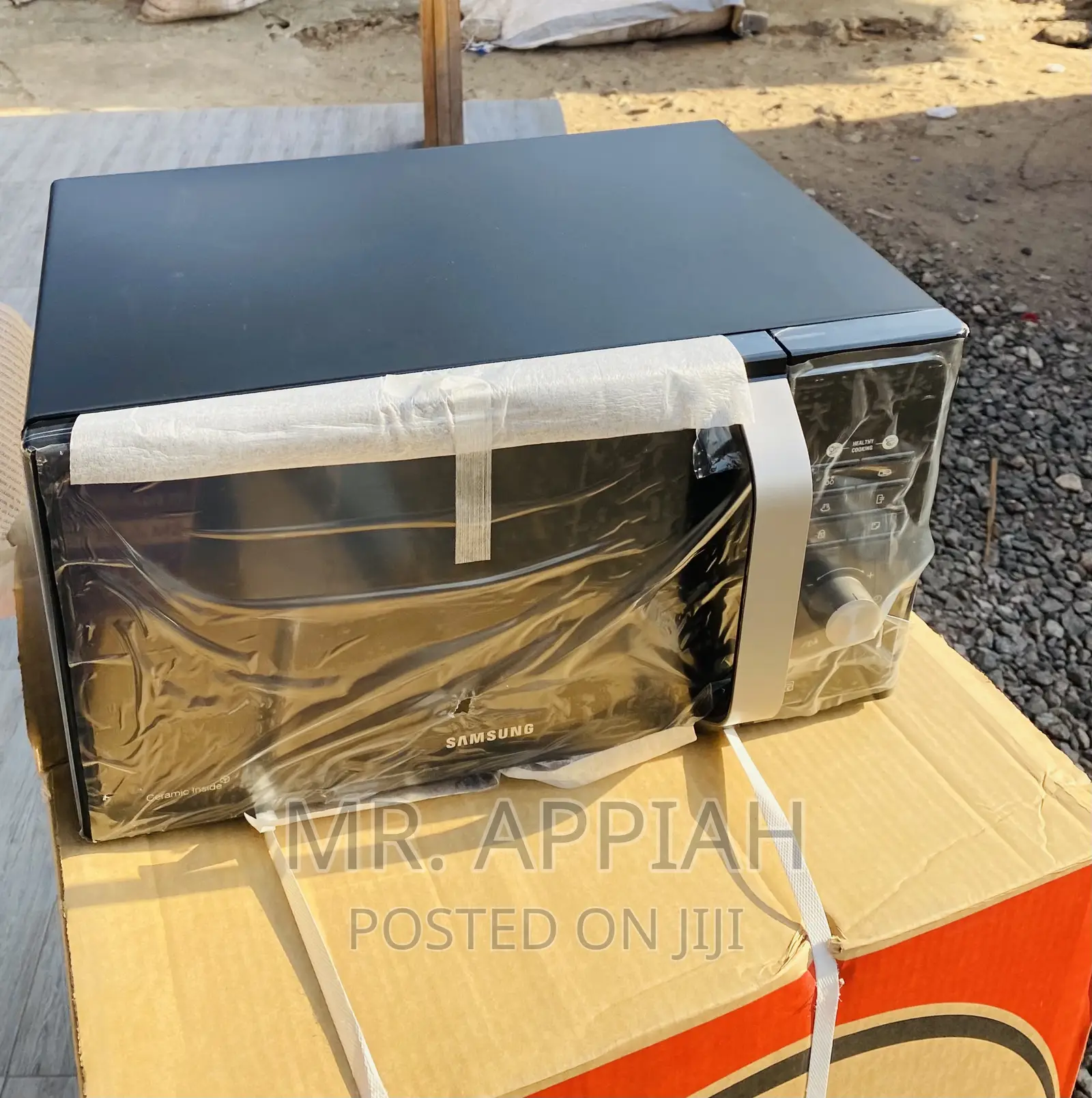 Fresh in Box  Samsung Ms23f301 Electric Microwave Oven.