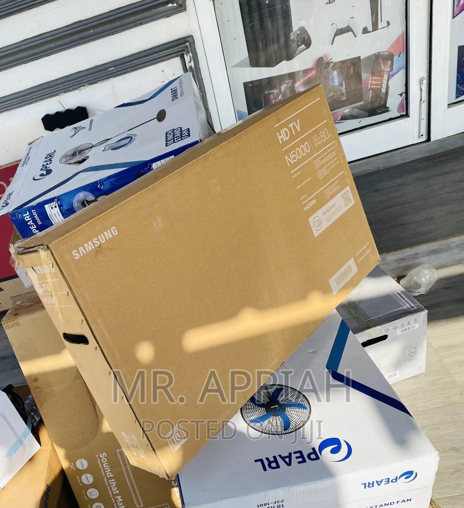 Unique Designed Samsung 32N5000 32 Inch HD Led Tv(Black)