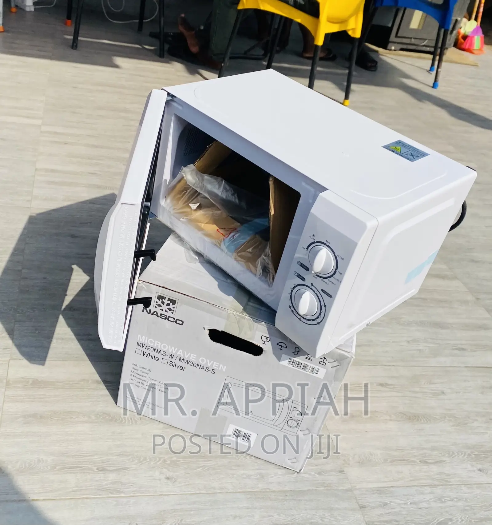 Shop Adorable Midea Electric Microwave Oven 