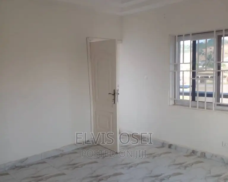 2bdrm Apartment in Barrier Ash Bread, Weija for rent