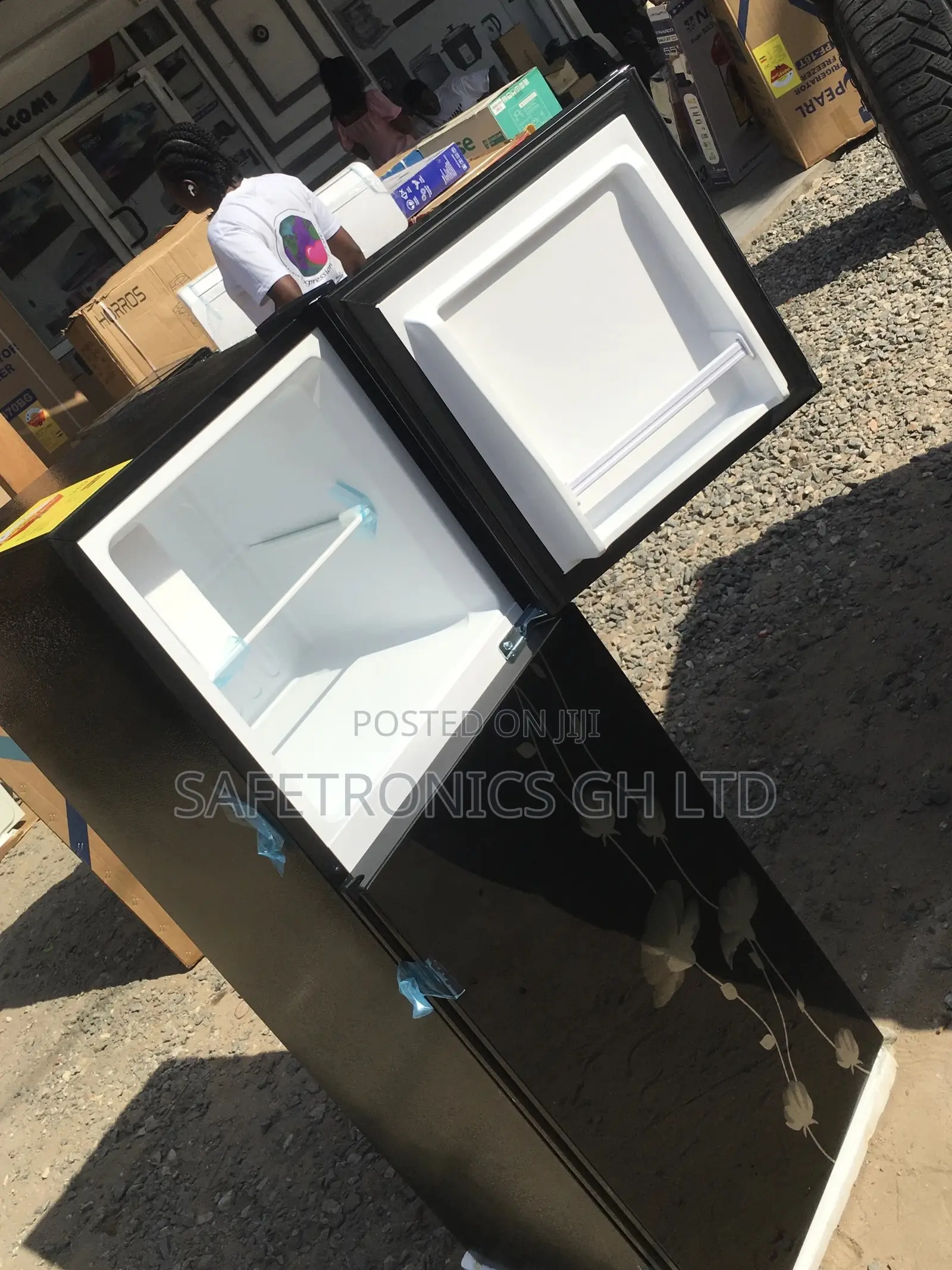 Affordable PF-20T Doubledoor Topfreezer Pearl Fridge