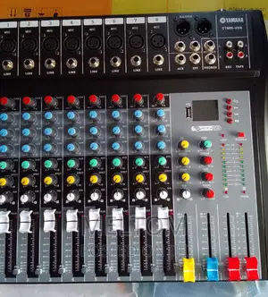 Yamaha 8channels Professional Mixer (Ct80s-usb)