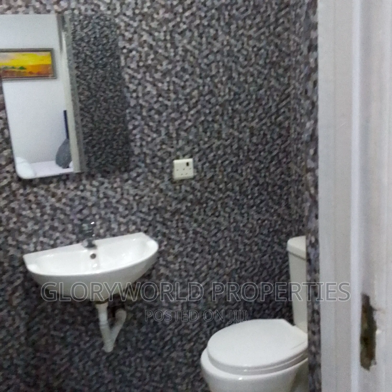 Beautifully Furnished 2 Bedroom Apartment at Dansoman