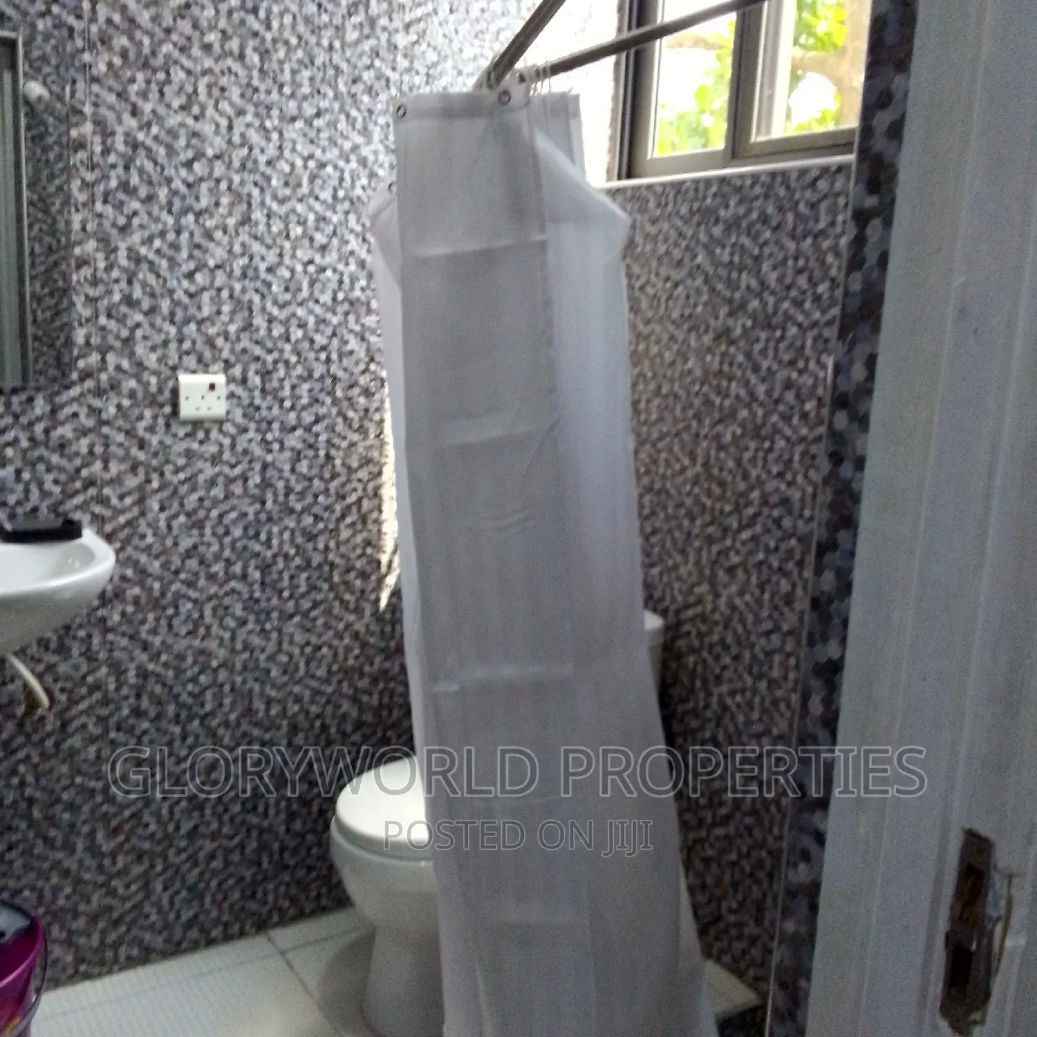 Beautifully Furnished 2 Bedroom Apartment at Dansoman