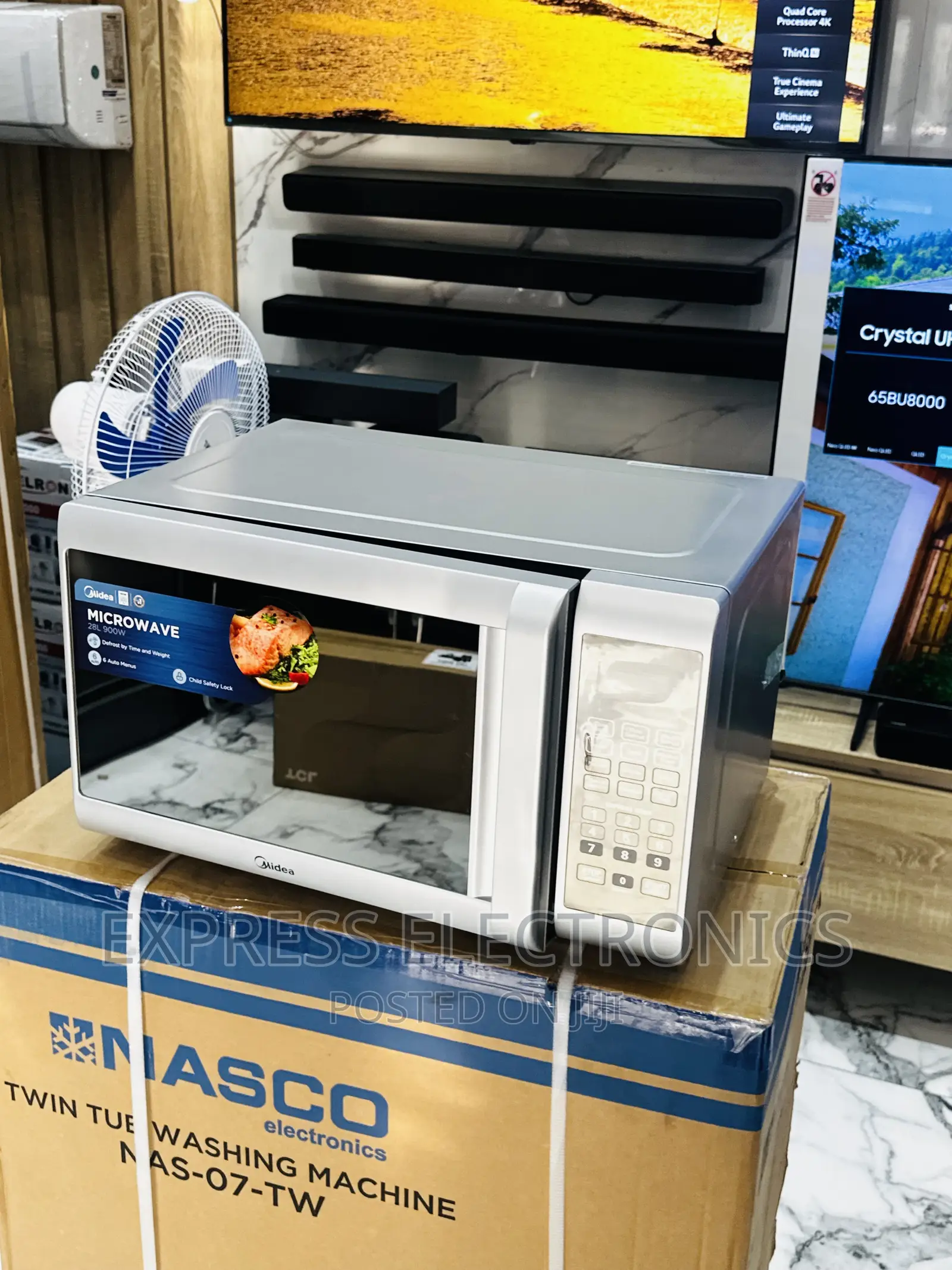 Strong  Sliver Microwave Midea 28L. EM925ETB