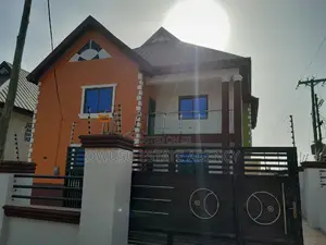 5bdrm House in Kronum, Kumasi Metropolitan for sale